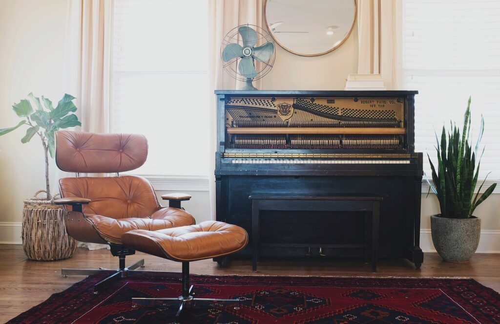 apartment, carpet, chair-1835482.jpg